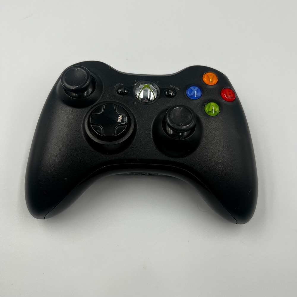 Microsoft Xbox 360 Wireless Controller Black Model 1403 (Doesn't Turn On)